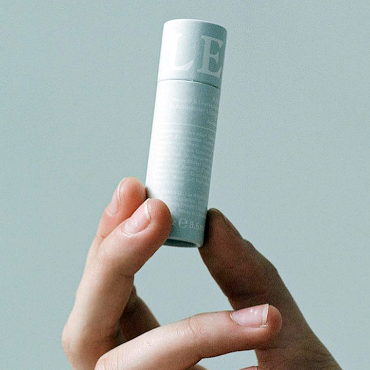 أنبوب تعبئة قابل للتحلل عالي الجودة أنبوب تغليف مستحضرات التجميل القابل للتحلل أنبوب ورق كرافت مخصص لأحمر الشفاه