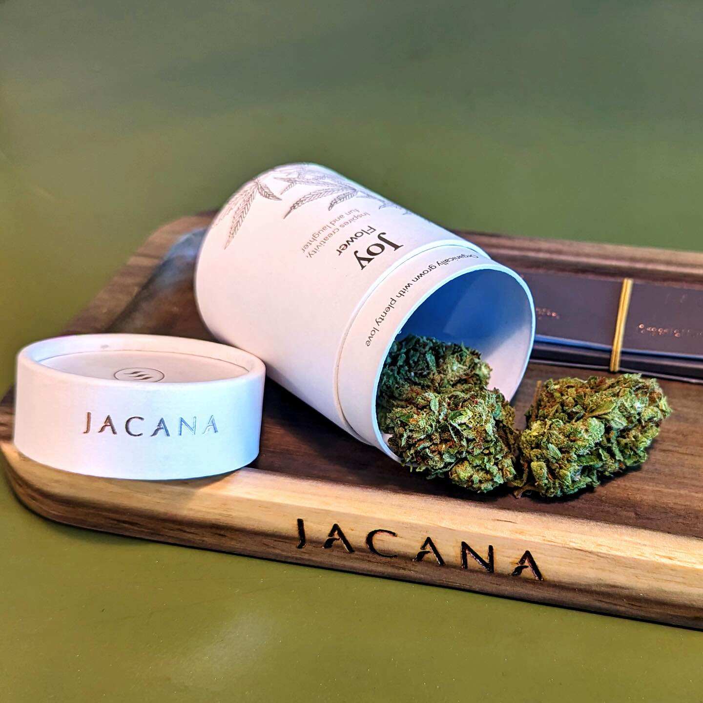 تصميم خاص أنبوب دائري للمبيعات الساخنة أنبوب ورق التغليف بالرقائق الساخنة