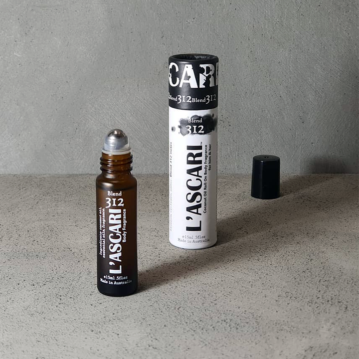 صندوق أسطواني من ورق الحرف اليدوية القابل للتحلل الحيوي من Hallpack ورق معاد تدويره ومعبأ خصيصًا لشمعة زيت العطور والزيوت العطرية