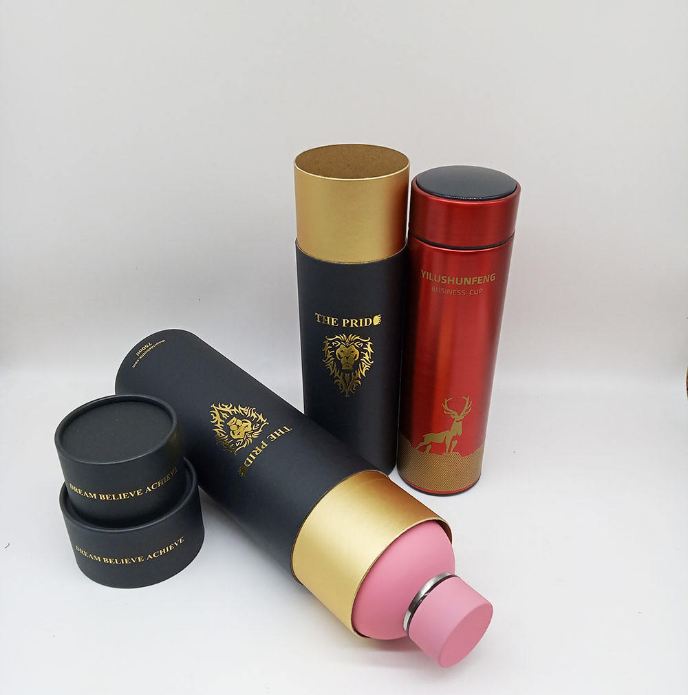 أنبوب ورقي من الورق المقوى كرافت قابل للتحلل الحيوي، مواد معاد تدويرها، طباعة مختومة لتغليف الهدايا وزجاجة الترمس والشموع