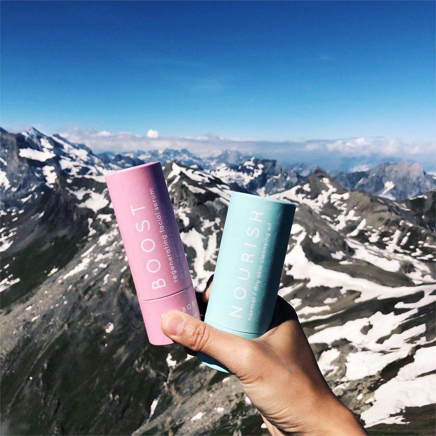 مخصص الساخن بيع مستحضرات التجميل زجاجة عطر من الضروري النفط ورقة أنبوب جولة اسطوانة كرتون التغليف أنابيب لمصل العناية بالبشرة