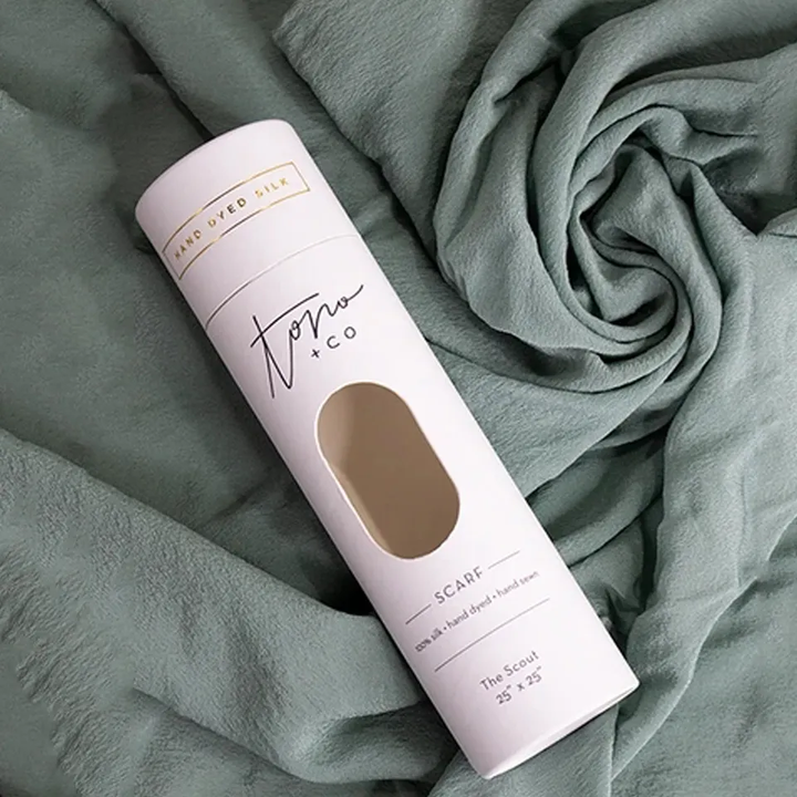 تخصيص صناديق التعبئة والتغليف التي شيرت هدية مربع مع غطاء من الورق المقوى الجوارب التعبئة والتغليف هدية مربع حاويات أنبوب الورق مع نافذة