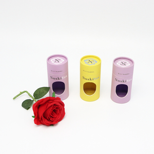 صديقة للبيئة الملابس المخصصة التعبئة والتغليف من الورق المقوى اسطوانة مربع ورقة أنبوب مع نافذة