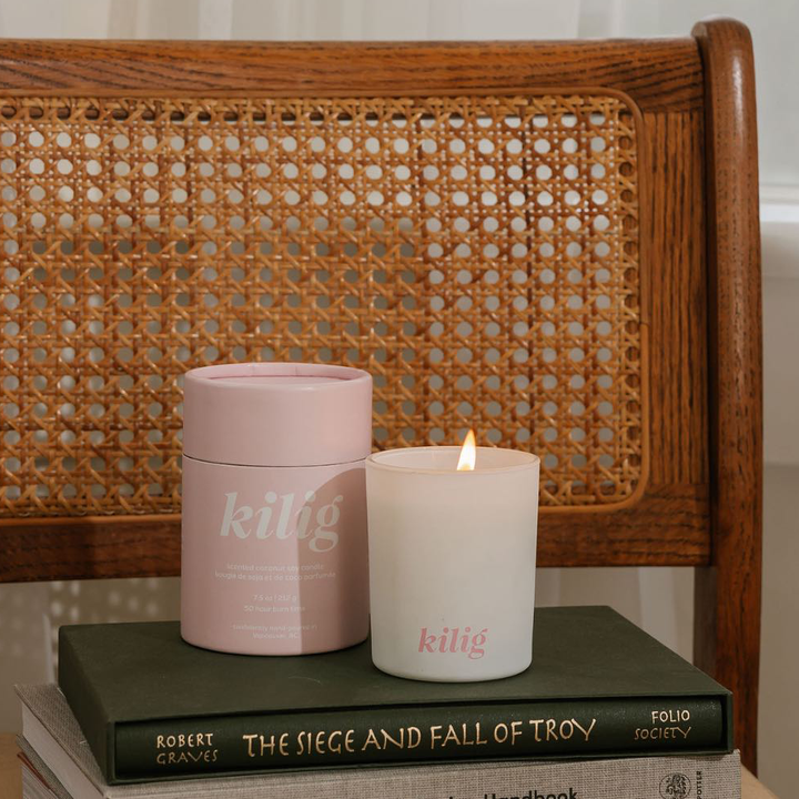 تغليف أنبوب ورقي مخصص بسعر المصنع لتغليف أنبوب دائري للشموع لزجاجة عطر من الورق المقوى لتغليف الزيت العطري