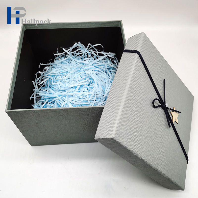 صندوق ورق تغليف فاخر من الورق المقوى باللون الرمادي المخصص مع الشريط
